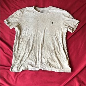 Gray polo T ☁️💧